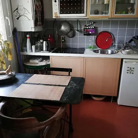 Grand Studio Avec Balcon Proche Montmartre Appartamento *